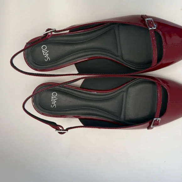 Red Heels - Picture 12 of 15